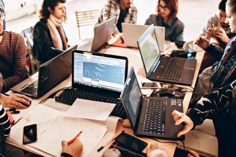 How to Build a Community Website People Use